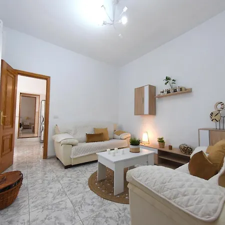 Paz Del Valle - Canaryhousing *