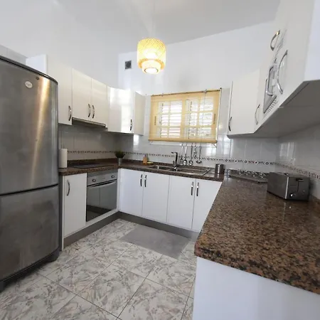 Paz Del Valle - Canaryhousing * La Laguna (Tenerife)